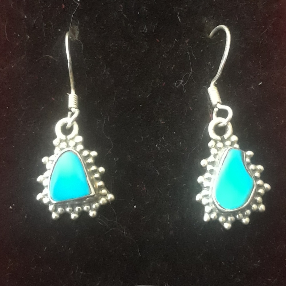 Sleeping beauty earrings 92.5